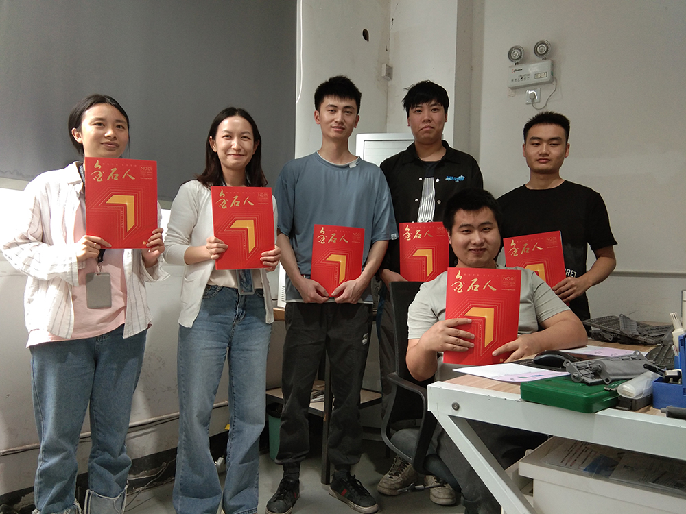 一路有您 不负“7”待 热烈庆祝深圳ML.COM米兰,三维成立7周年和《ML.COM米兰,人》内刊发行
